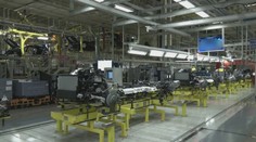 Európa a Čína zápasia, aké autá budeme mať v garážach. Výsledok tohto boja ovplyvní budúcnosť Slovenska