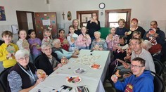 Projekt spája generácie: Deti získajú náhradných starých rodičov, seniori priateľov