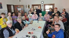 Projekt spája generácie: Deti získajú náhradných starých rodičov, seniori priateľov