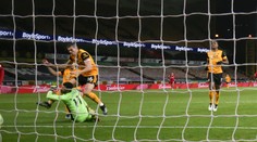 VIDEO: Brankár Wolverhamptonu Patricio utrpel po hrozivej kolízii vážne zranenie hlavy