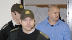 Expolicajt sedí za vraždu. Zrazu viní ďalšieho človeka