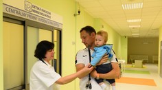 Jedni pracujú menej, druhí nestíhajú. Nemocnice už doplácajú na skrátenie ordinačných hodín detských pohotovostí