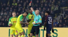 VIDEO: Triumf PSG zatienil bizarný verdikt. Ješitný rozhodca sa takto pomstil hráčovi