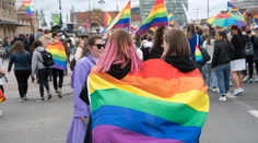 Prelom v Poľsku: Úrady musia uznať manželstvá párov rovnakého pohlavia zo zahraničia