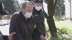 Brat vytiahol na brata zbraň. Pohádali sa pre rúško