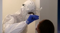 Za stredu pribudlo takmer tisíc prípadov, hlásia aj tri obete