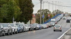 Slovensko má za sebou prvý deň testovania. Ako veľký omyl sa ukázali drive in odberné miesta