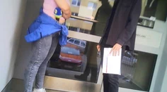 Dvojzmyselné správy. Viacerým maloletým chlapcom zo školy v Bratislave mal učiteľ dávať sexuálne návrhy