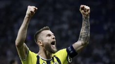 VIDEO: Šokujúce momenty v baráži Ligy majstrov. Súboj Greifa proti Škriniarovi skončil bitkou v tuneli