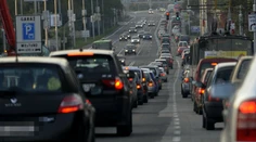 Zo Záhoria do Bratislavy sa od pondelka dostanete komplikovanejšie. Doprava na D2 bude obmedzená