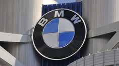 Opitý vodič ponúkal policajtom ako úplatok BMW