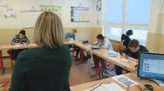 Titul z vysokej dobrého učiteľa neurobí. Tí slovenskí sa ďalej nerozvíjajú, tak ako vo svete