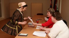 ÚVK odsudzuje podvodnú trojitú voľbu aktivistu. A hrozí trestom