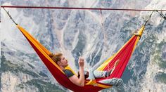 Šialený zraz povrazolezcov: "Šlofíka" si dali nad priepasťou