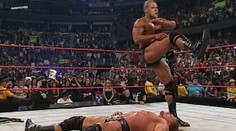 Škrtel hviezdou internetu. Takto si z neho všetci uťahujú