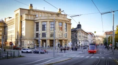 Na dištančné vyučovanie prechádza 32-tisíc študentov v Bratislave, pridávajú sa aj iné mestá