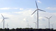 Francúzsko plánuje byť do roku 2050 energeticky uhlíkovo neutrálne. Chcú nárast solárnej a veternej energie