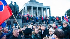 Smer-SD prilákal na protest na Slavíne stovky ľudí