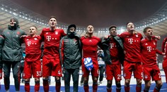 Bayern v Augsburgu prehrával, napokon zaknihoval tri body