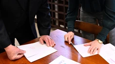 Všetky strany, ktoré kandidovali vo voľbách, si splnili svoju povinnosť