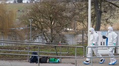 Chlapca zabila električka potom, čo ho pod ňu strčil rovesník