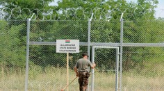 Maďarsko sa snaží zbaviť povinnosti postarať sa o utečencov