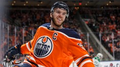 VIDEO: Chuťovka z NHL. Connor McDavid strelil takýto skvostný 40. sezónny gól