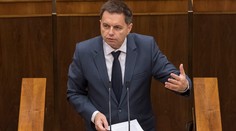 Kažimír predstavíl rozpočet, ale poslanci tam akosi chýbali