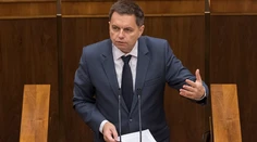 Kažimír predstavíl rozpočet, ale poslanci tam akosi chýbali