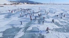 Do cieľa prídu len tí najodolnejší. Polovica pretekárov to nezvládne