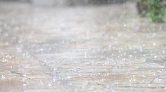 Na Slovensko konečne dorazil dážď. Sucho však podľa meteorológov nekončí