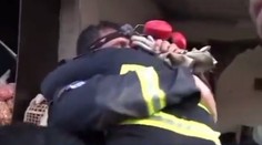 Zábery, ktoré nikde inde neuvidíte. Tragédia v Turecku a Sýrii spája znepriatelené národy