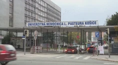 Pacientka, ktorá si odmietla pred pôrodom nasadiť rúško, mohla ohroziť deti aj rodičky