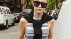 Sexy Gigi sa stráca pred očami. Prepadnuté brucho a zadok nikde