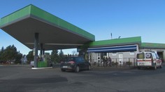 Nadrogovaný muž zastavil na benzínke a spustil paľbu: V Želiezovciach sa ľudia triasli o holý život