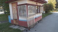 Novinové stánky pomaly miznú do histórie. Ich majitelia doslova prežívajú