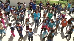 Sami žijú v chudobe, no pomáhajú deťom z Ugandy