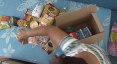 Balík potravinovej pomoci má stáť 33 eur. Skúsili sme to prerátať podľa obsahu