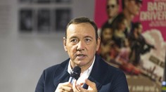 Drsné odkazy celebrít pre Kevina Spaceyho. Chcel si zneužiť 14-ročného chlapca!