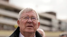 Legendárneho Fergusona hospitalizovali. Zle mu prišlo na Old Trafford
