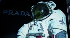 FOTO: Nové skafandre navrhla Prada. Na mesačnej misii NASA môžu byť astronauti oblečení luxusne