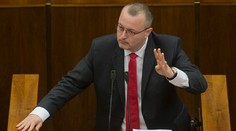 Krajniak hovoril vo fínskej televízii o províziách, rezort obrany žiada ospravedlnenie