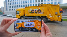 FOTO: Smetiarke autá v Bratislave ožijú farbami. Budú mať nové interaktívne polepy