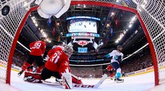 Prvé finále pre Kanadu. Jediný gól Európy dal Tatar a Chárova osudná hrúbka