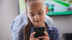 Prieskum: Slováci povedali, ako si predstavujú zákaz mobilov na školách