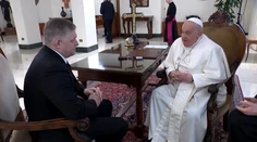 Pápež František sa stretol s premiérom Ficom. Krátko potom ho museli hospitalizovať