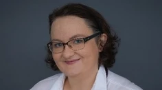 Vyhrážky antivaxerov dohnali rakúsku lekárku k zúfalosti. Siahla si na život
