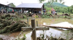 Počasie sa citeľne zhoršuje. Prívalová povodeň hrozí v týchto okresoch
