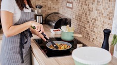 Skryté hrozby v kuchyni: Ako mikroplasty ohrozujú naše zdravie?