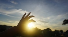 Po "chladnejšej" nedeli sa pripravte na pondelkové horúčavy. Vo viacerých okresoch platí výstraha II. stupňa